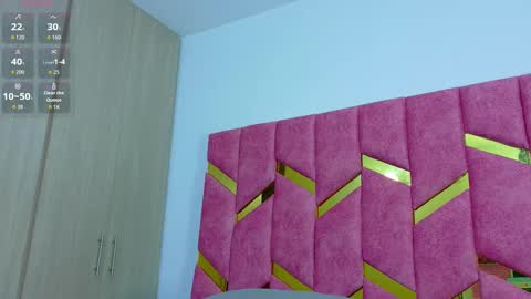 Snapshot of hornyhousekeeper_ chatting on November 24, 12:27 pm Valentina online show from November 24, 12:27 pm