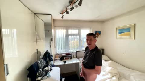 Snapshot of hornylondo chatting on October 27, 7:12 am Hornylondon online show from October 27, 7:12 am