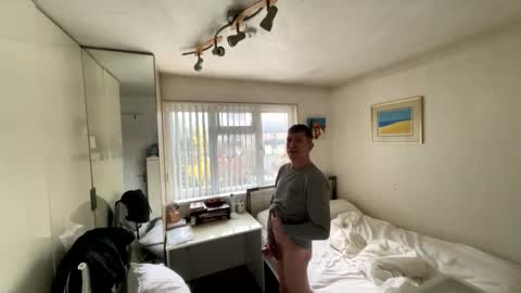 Snapshot of hornylondo chatting on November 7, 9:09 am Hornylondon online show from November 7, 9:09 am