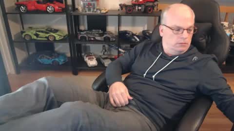 Snapshot of hornynthick70 chatting on February 11, 9:25 pm hornynthick70 online show from February 11, 9:25 pm