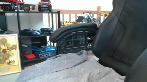 Snapshot of hornynthick70 chatting on March 8, 3:35 pm hornynthick70 online show from March 8, 3:35 pm