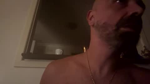 hornyonelooking1 online show from February 26, 11:52 am