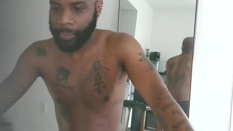 Snapshot of horus00 chatting on January 18, 1:29 pm Horus00 online show from January 18, 1:29 pm