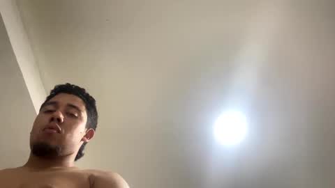 Snapshot of hot2512 chatting on March 1, 11:58 pm hot2512 online show from March 1, 11:58 pm