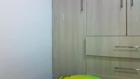 hot berry1 online show from March 11, 7:03 pm