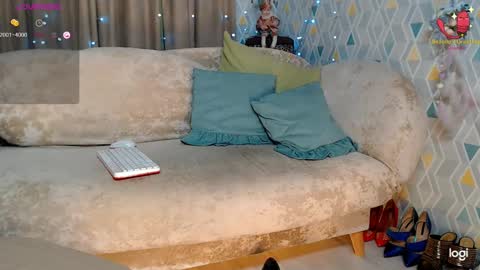 Snapshot of hot_best_lovers_ chatting on December 1, 10:32 pm Liza online show from December 1, 10:32 pm