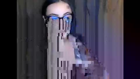 Snapshot of hot_big_ass chatting on February 15, 10:10 pm v online show from February 15, 10:10 pm