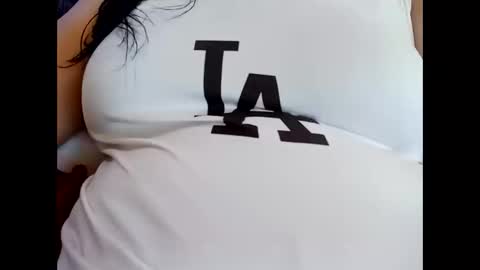 hot_boobs21 online show from December 22, 5:12 am