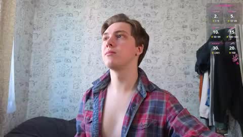 Snapshot of hot_boy_oscar chatting on September 25, 11:14 am Oscar online show from September 25, 11:14 am