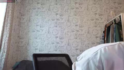 Snapshot of hot_boy_oscar chatting on October 4, 11:08 am Oscar online show from October 4, 11:08 am