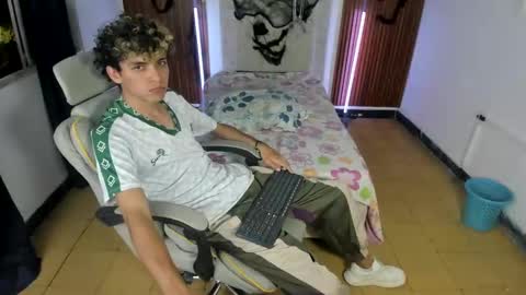 hot bunny online show from October 28, 2:15 am