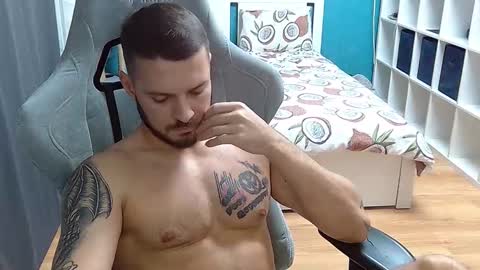 hot_cap_77 online show from November 7, 4:51 pm