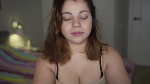 LiluCaroline online show from January 21, 6:45 pm