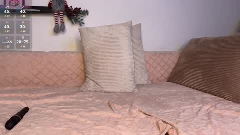 Snapshot of hot_frictions chatting on January 17, 5:42 am Hope online show from January 17, 5:42 am