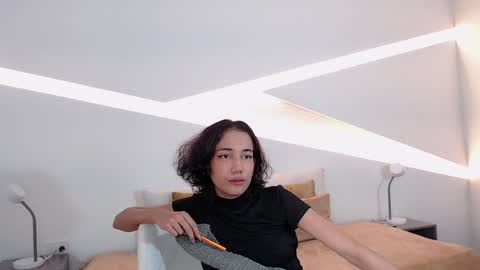 Alana online show from December 11, 11:43 pm