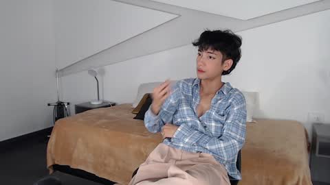 Alana online show from February 5, 9:40 pm