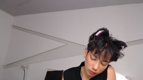 Alana online show from February 8, 11:55 pm