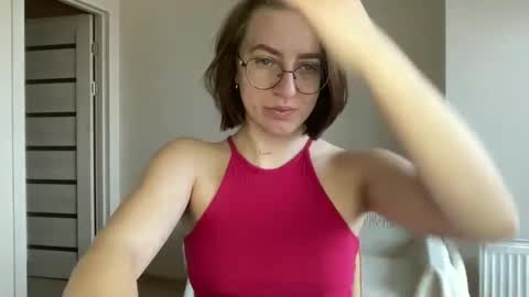 Lina online show from December 22, 9:44 am