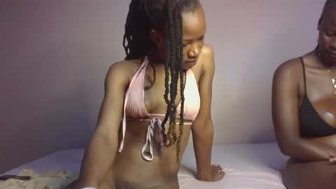 hot petite100 online show from October 8, 7:39 am