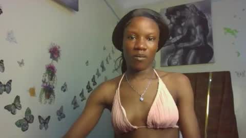 hot petite100 online show from November 17, 9:31 pm