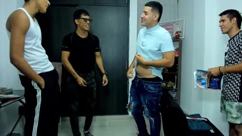 Vanesa Oliver and Andrew online show from January 21, 10:52 am