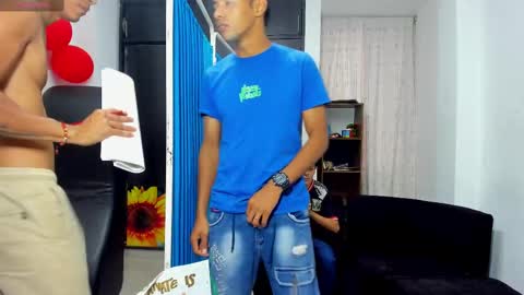 Vanesa Oliver and Andrew online show from February 28, 1:58 pm