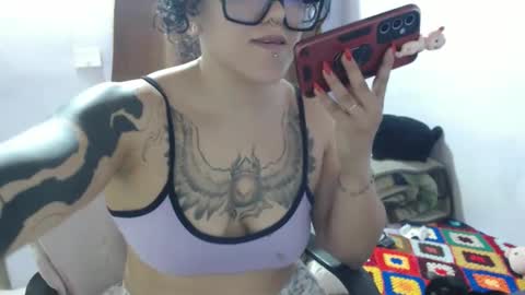 Hot and PowerHOPE U MISS ME online show from October 6, 11:57 pm