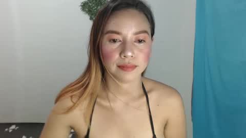 hotasian_pinky online show from March 7, 11:29 am