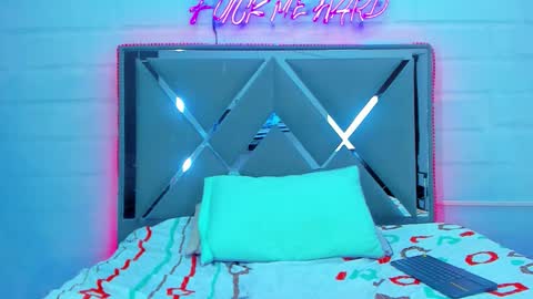 DANIEL AND KEVIN online show from October 24, 7:05 am