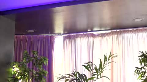 Snapshot of hotbustybabex chatting on September 18, 6:15 am Anais online show from September 18, 6:15 am