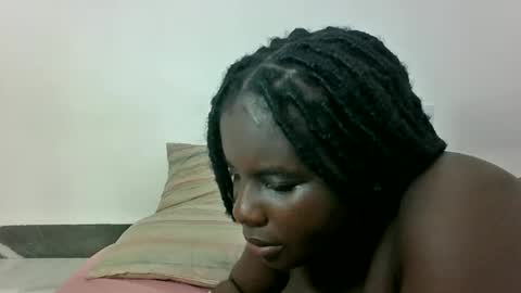 Snapshot of hotebbbyy chatting on September 25, 8:18 am EBBY online show from September 25, 8:18 am