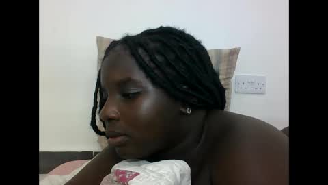 Snapshot of hotebbbyy chatting on September 27, 11:37 am EBBY online show from September 27, 11:37 am