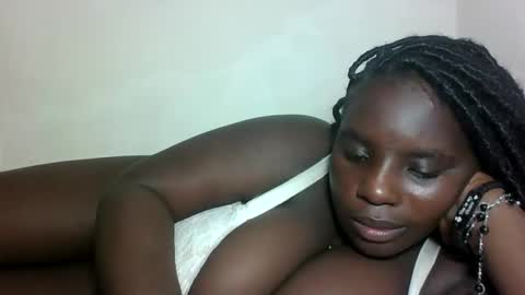 Snapshot of hotebbbyy chatting on October 27, 6:23 pm EBBY online show from October 27, 6:23 pm