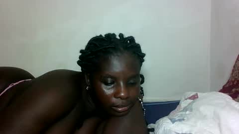 Snapshot of hotebbbyy chatting on October 28, 7:05 pm EBBY online show from October 28, 7:05 pm