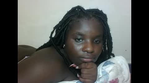 Snapshot of hotebbbyy chatting on November 1, 12:40 pm EBBY online show from November 1, 12:40 pm