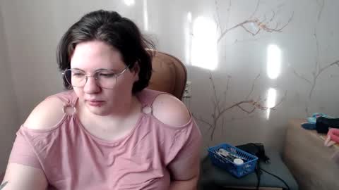 Snapshot of hotfiremommy chatting on January 30, 7:50 am LimonkaFire online show from January 30, 7:50 am