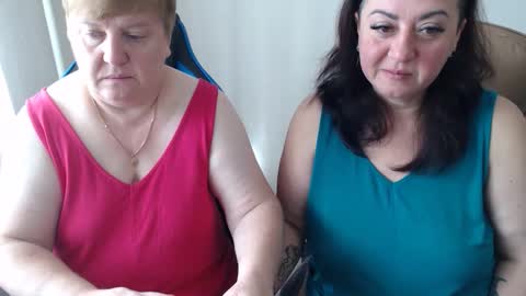 Snapshot of hotfiremommy chatting on October 5, 7:28 am LimonkaFire online show from October 5, 7:28 am