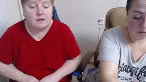 Snapshot of hotfiremommy chatting on October 10, 5:23 pm LimonkaFire online show from October 10, 5:23 pm