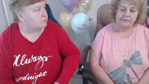 Snapshot of hotfiremommy chatting on October 20, 7:42 am LimonkaFire online show from October 20, 7:42 am