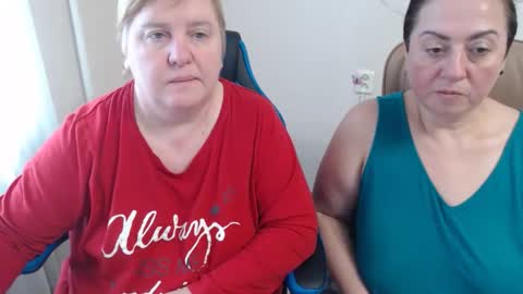 Snapshot of hotfiremommy chatting on November 10, 9:19 am LimonkaFire online show from November 10, 9:19 am