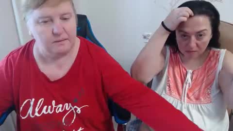 Snapshot of hotfiremommy chatting on November 12, 9:21 am LimonkaFire online show from November 12, 9:21 am