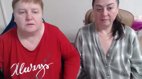 Snapshot of hotfiremommy chatting on December 4, 9:23 pm LimonkaFire online show from December 4, 9:23 pm
