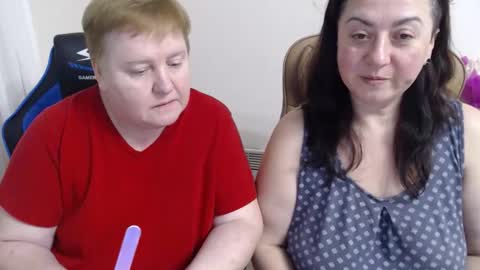 Snapshot of hotfiremommy chatting on December 16, 7:19 pm LimonkaFire online show from December 16, 7:19 pm