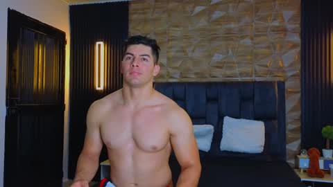 felipe  marcello online show from February 6, 11:04 pm