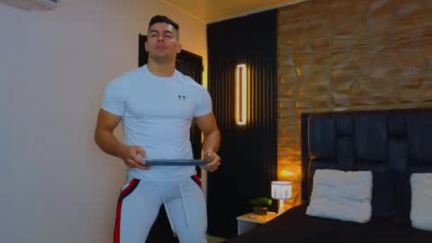 felipe  marcello online show from February 14, 11:20 pm