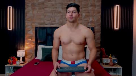 felipe  marcello online show from September 25, 2:32 pm