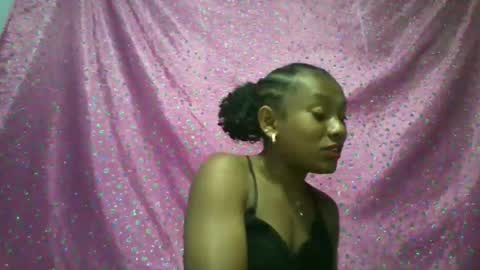 veronique online show from November 15, 2:57 pm