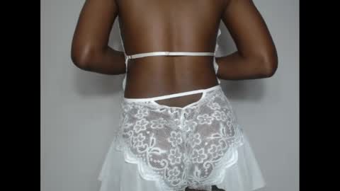 hotjessie0 online show from February 6, 7:24 am