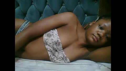 LOYCE online show from November 9, 7:56 pm