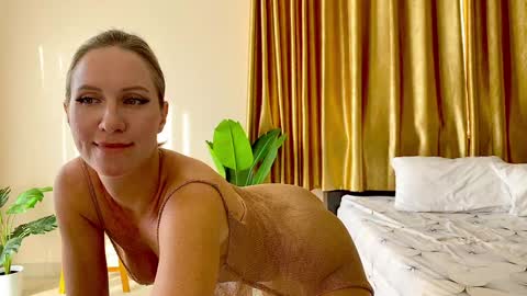 Kate  stream  1200 pm -800 pm UTC 7 online show from December 8, 9:46 am